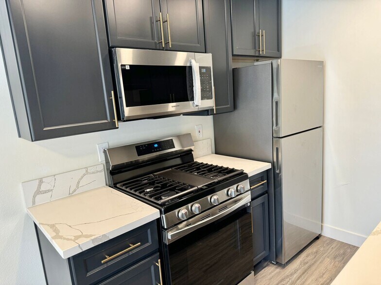 Building Photo - 3432-3434 S Centinela Ave