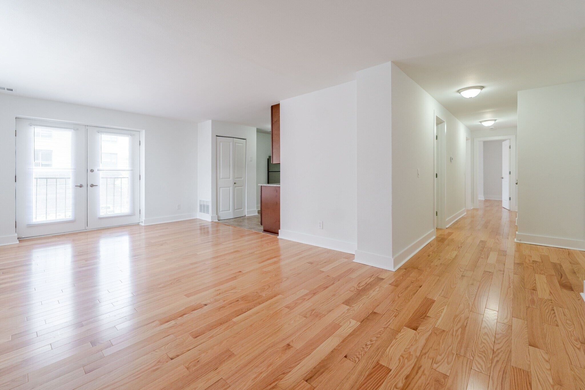 Building Photo - 5630 Pershing Ave