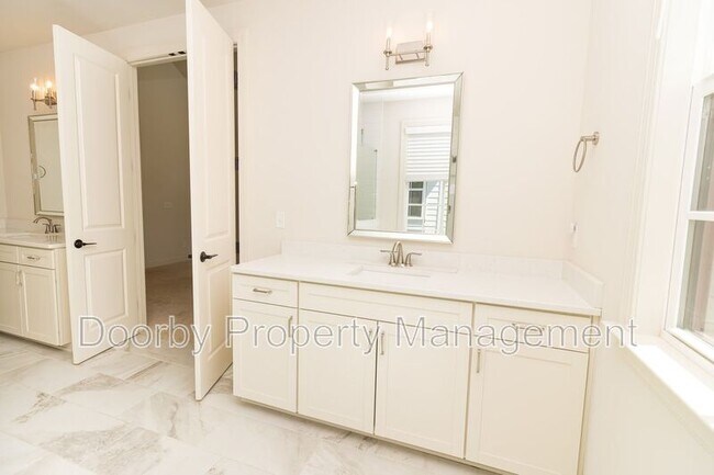 Building Photo - 6908 Roberta Ln