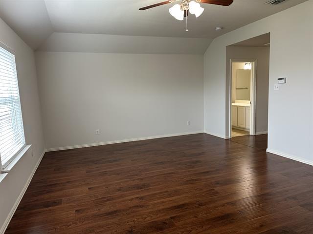 Building Photo - 2820 Cascade Cove Dr