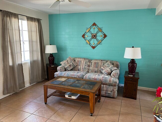 Building Photo - 393 S Paseo Madera