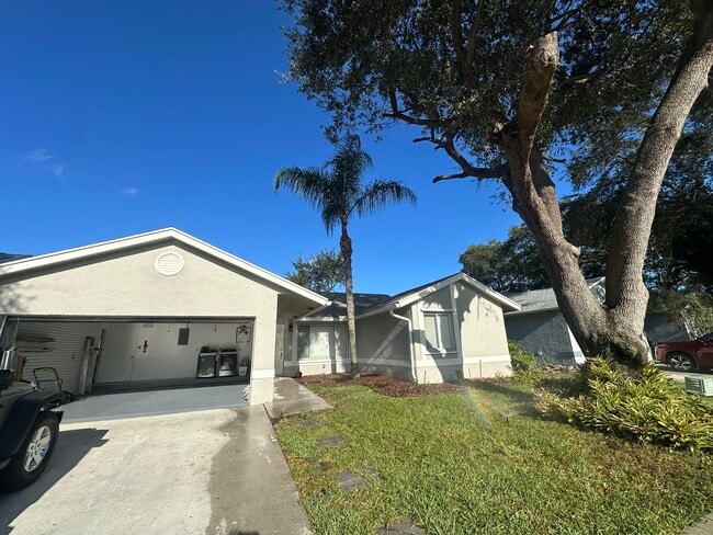 Building Photo - 5810 NW 37th Ave