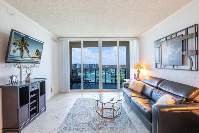 Building Photo - 2501 S Ocean Dr
