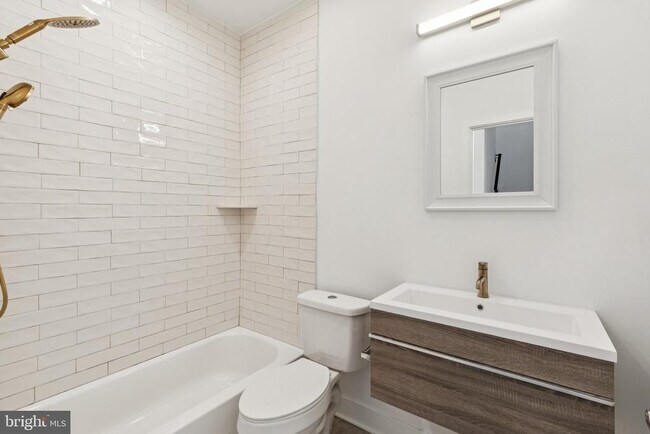 Building Photo - 2820 Livingston St