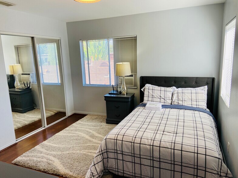 Building Photo - 4058 Garden Ave