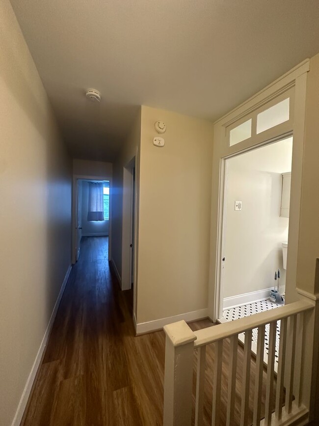 Building Photo - Charming 3Bed/1.5Bath in Hampden