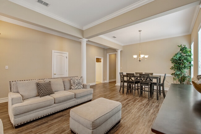 Building Photo - 1631 Osprey Pointe Dr