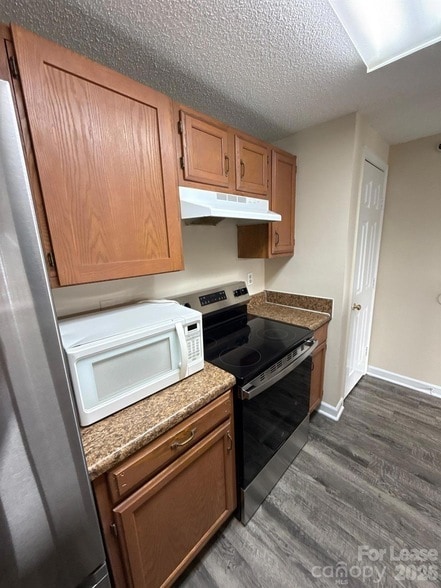 Building Photo - 1604 Arlyn Cir
