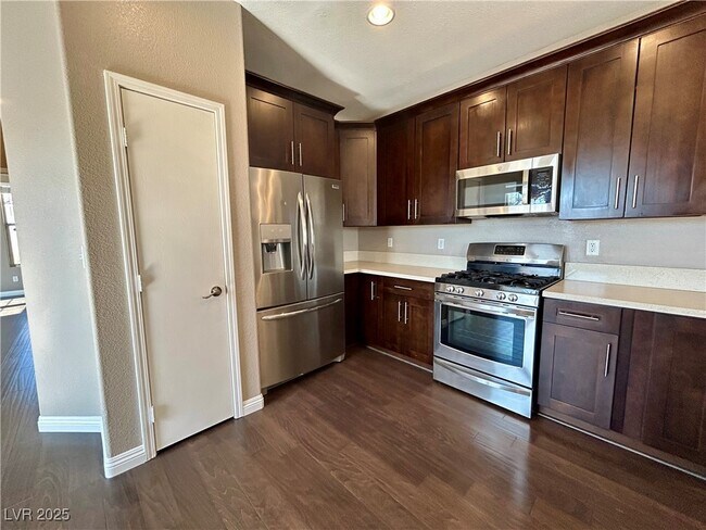 Building Photo - 6706 Black Oil Dr