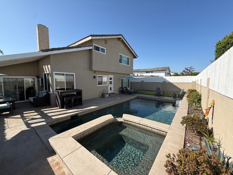 Building Photo - 3816 Mistral Dr