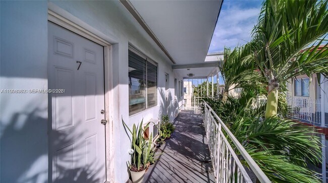 Building Photo - 790 81st St