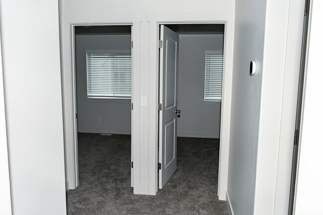 Building Photo - 2762 W 450 N