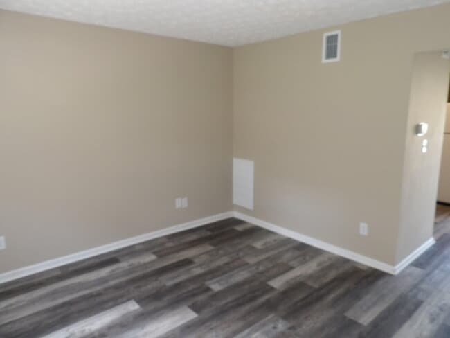 Building Photo - 432 Harrodsburg Ln