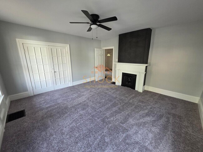 Building Photo - 822 N 7th St