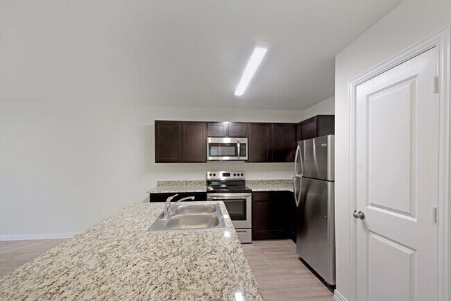 Building Photo - 2915 Bourland St