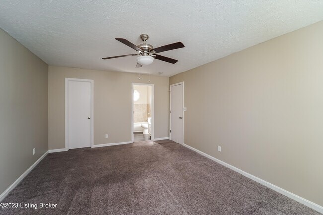 Building Photo - 8716 Astrid Ave
