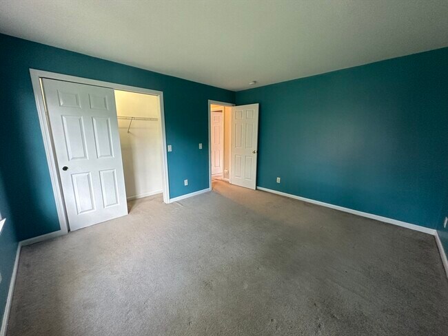 Building Photo - 47 Bower St