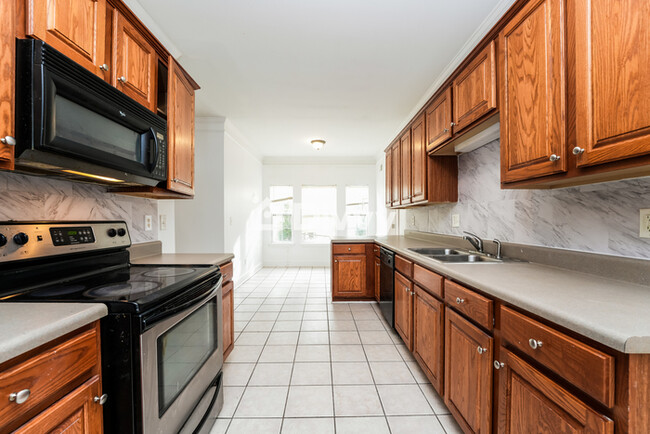 Building Photo - 4617 River Rd, Ellenwood, GA 30294