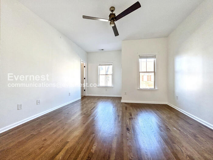 Building Photo - 951 Opelousas Way