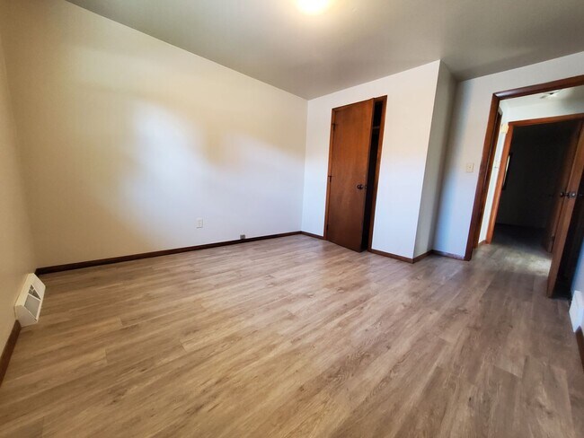 Building Photo - Coolidge