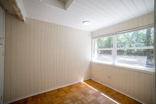 Building Photo - 1079 SW 11th Terrace