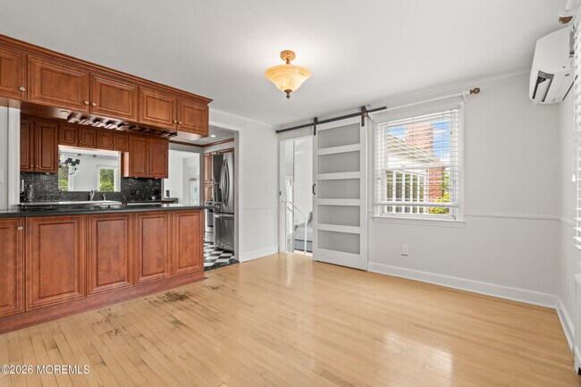 Building Photo - 608 Corlies Ave