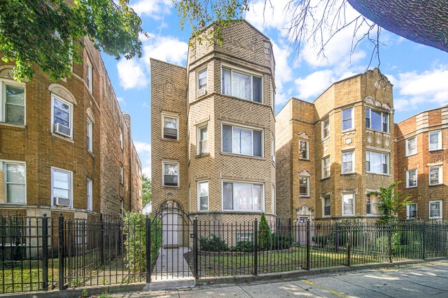 Building Photo - 7828 S Winchester Ave