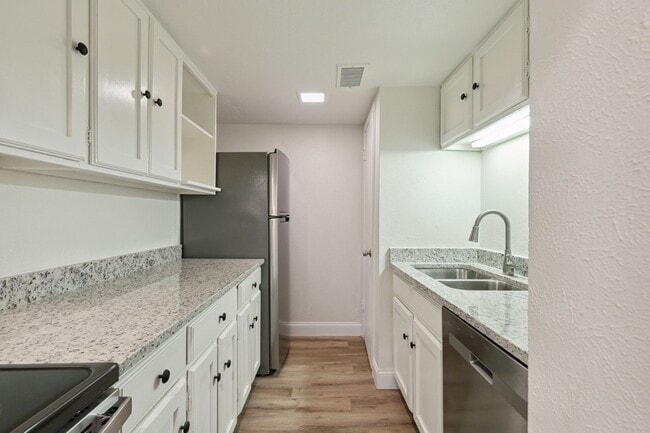 Building Photo - 3827 Gilbert Ave