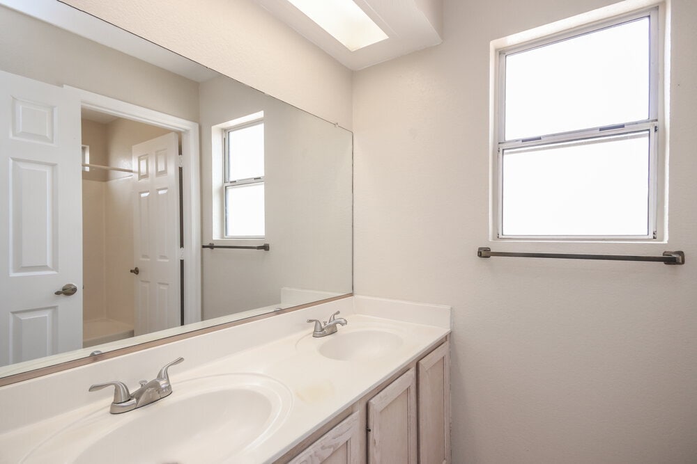 Building Photo - 12234 S 45th St