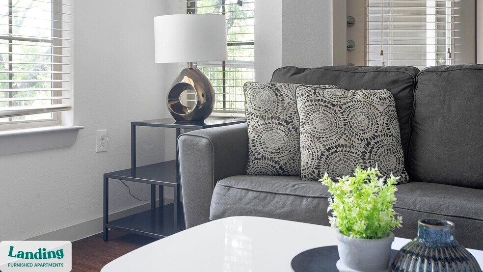 Building Photo - 10800 Lakeline Blvd