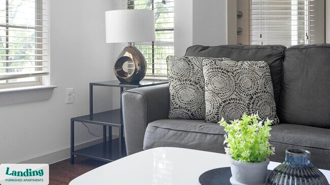 Building Photo - 10800 Lakeline Blvd