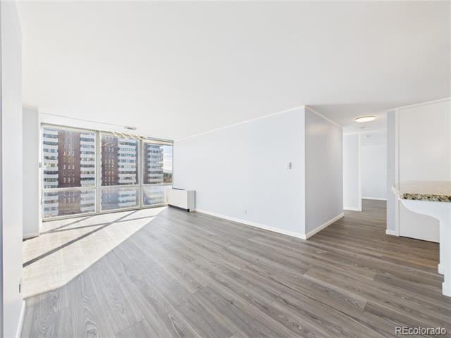 Building Photo - 3100 E Cherry Creek S Dr