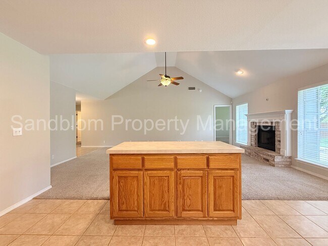 Building Photo - For Lease | Broken Arrow | Available Now!