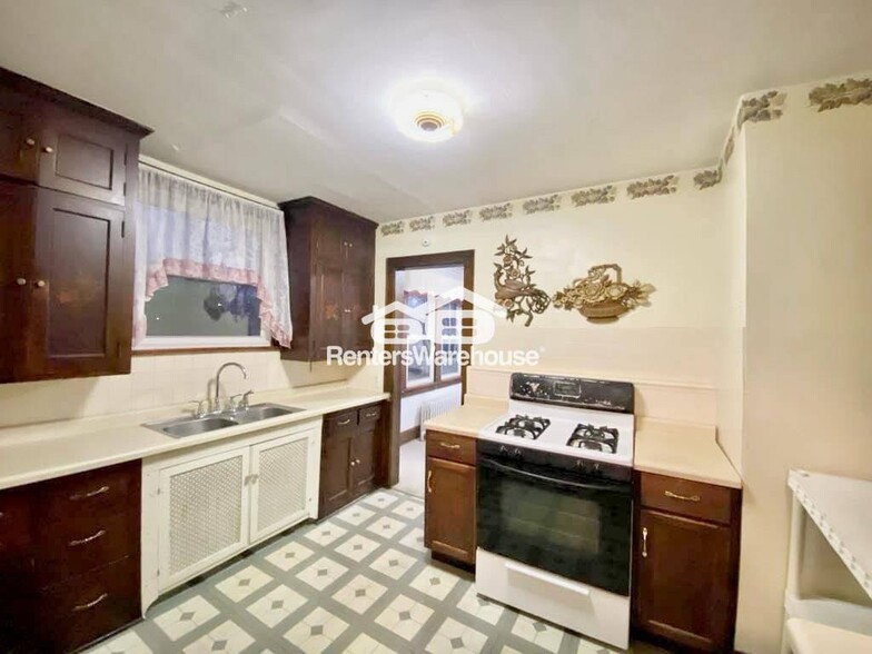 Primary Photo - 3938 N Lyndale Ave