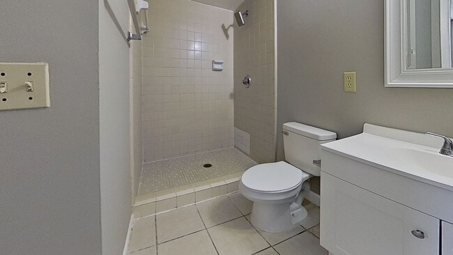 Building Photo - Renovated 2Bed/2Bath Patio Home - Jefferson Square in Orange Park