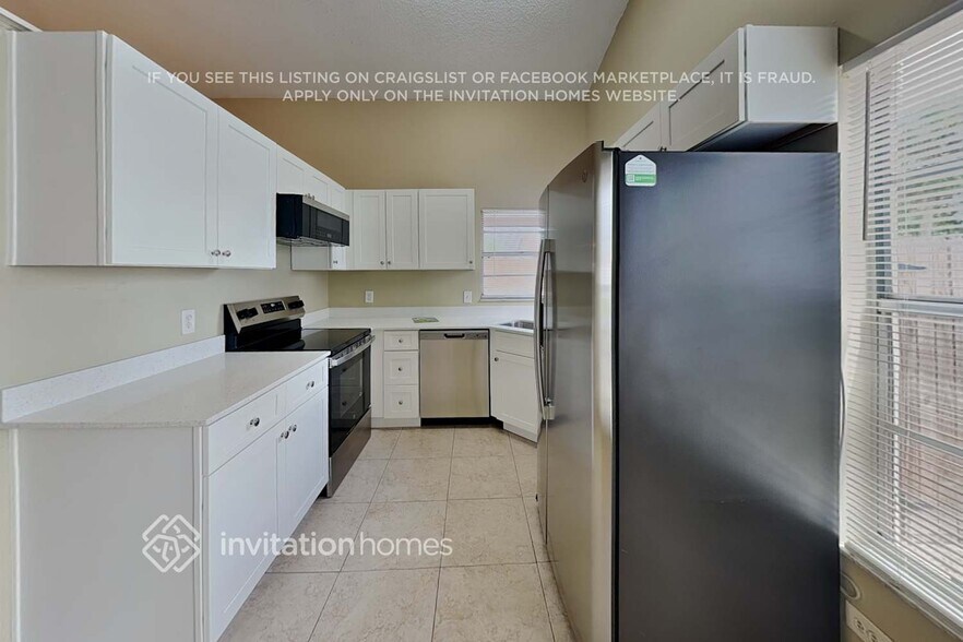 Building Photo - 207 Springview Dr