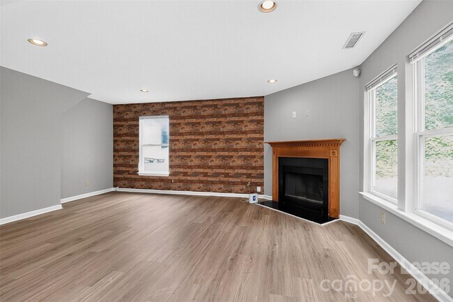 Building Photo - 7348 Mitzi Deborah Dr
