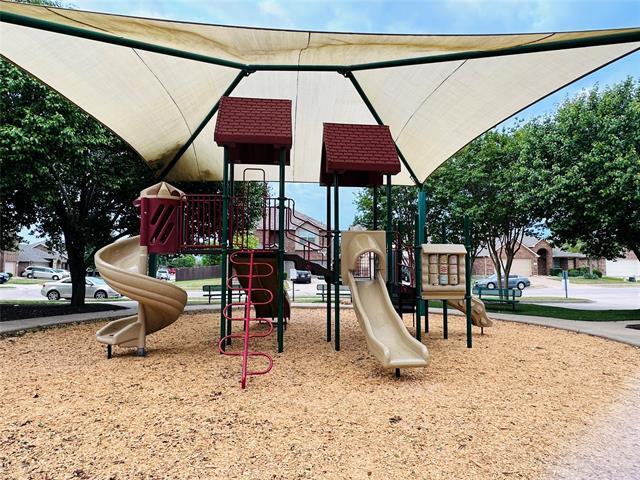 Building Photo - 905 Golden Bear Ln