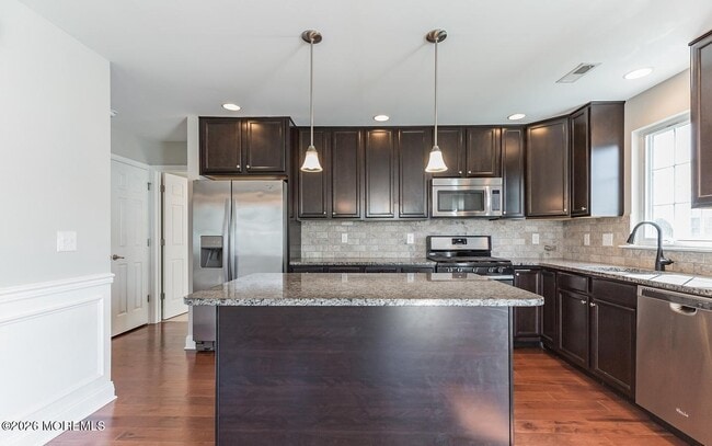 Building Photo - 507 Lexington Mews