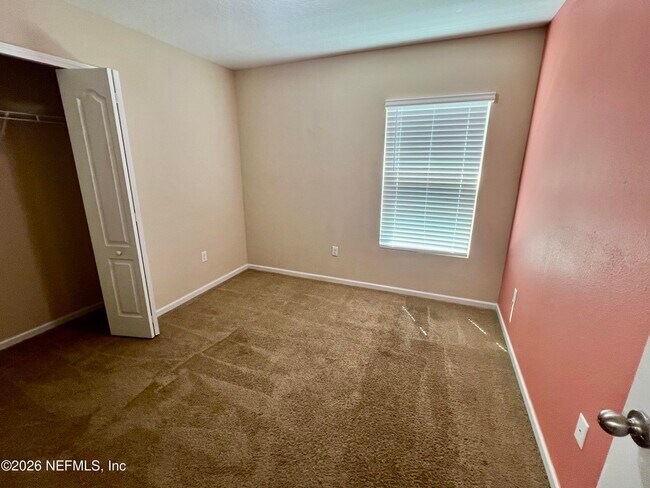 Building Photo - 12454 Itani Wy