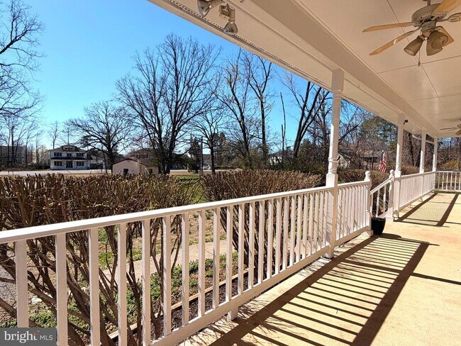 Building Photo - 9319 Devlins Grove Pl