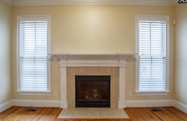 Building Photo - 332 Highland Point Dr