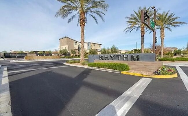 Building Photo - 1714 W Jeanine Dr