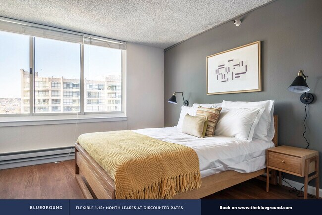 Building Photo - SoMa Square, 1 Saint Francis Pl