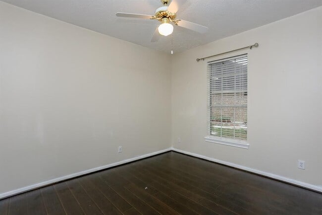 Building Photo - 2611 Oxhill Ct