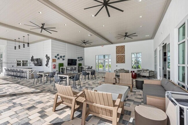 Building Photo - 13138 SW Valletta Wy