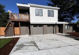 Building Photo - 414 Grace Way