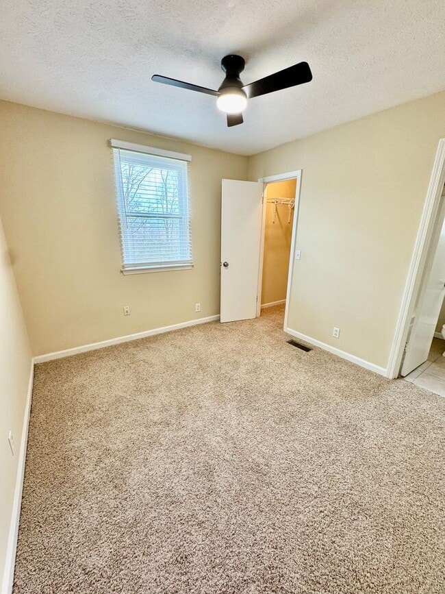 Building Photo - 3 Bed 2 Bath with Amenities in Hermitage for $1550/mo!