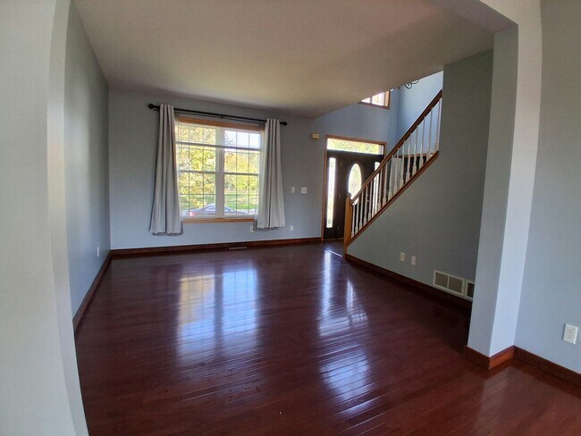 Building Photo - 2972 Eagle Valley Dr