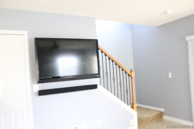 Building Photo - 526 Mount Olympus Blvd